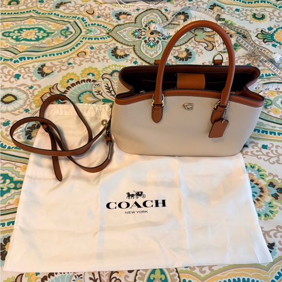 Coach Legacy Carryall 28 Leather Bag - Picture 1 of 14